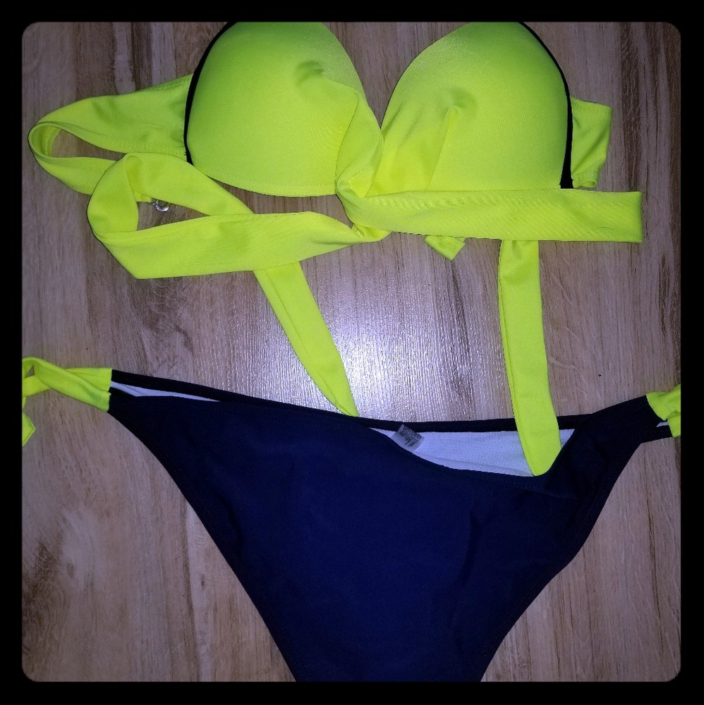 Bathing suit